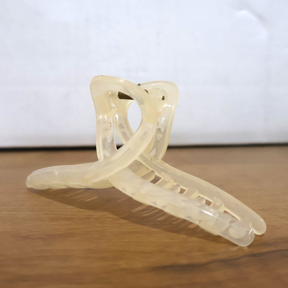 Big Plastic Hair Claw Clips Strong Clips (1 Pc / Mix Color), Hair Accessories